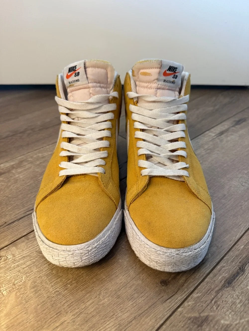 Nike Blazer Mid Suede Sneakers in Yellow & White - Picture 3 of 5